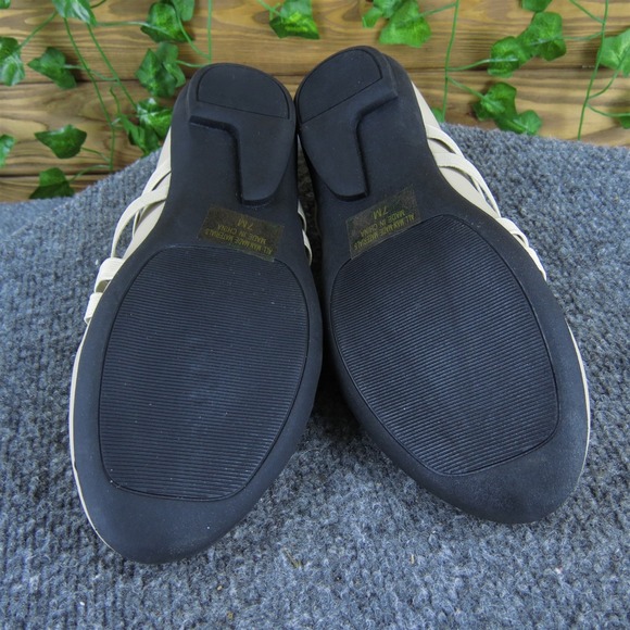 Classique Women Mary Jane Beige Synthetic Sz 7 Medium Gently Used 2025 - Picture 6 of 6